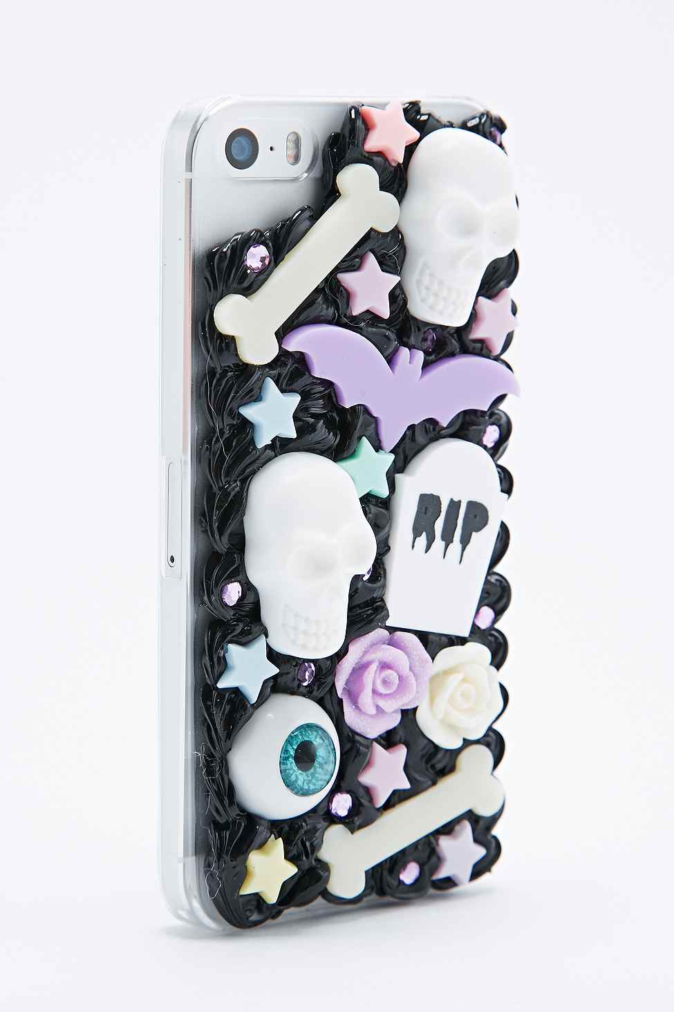 17 Halloween accessories that are actually kind of cute