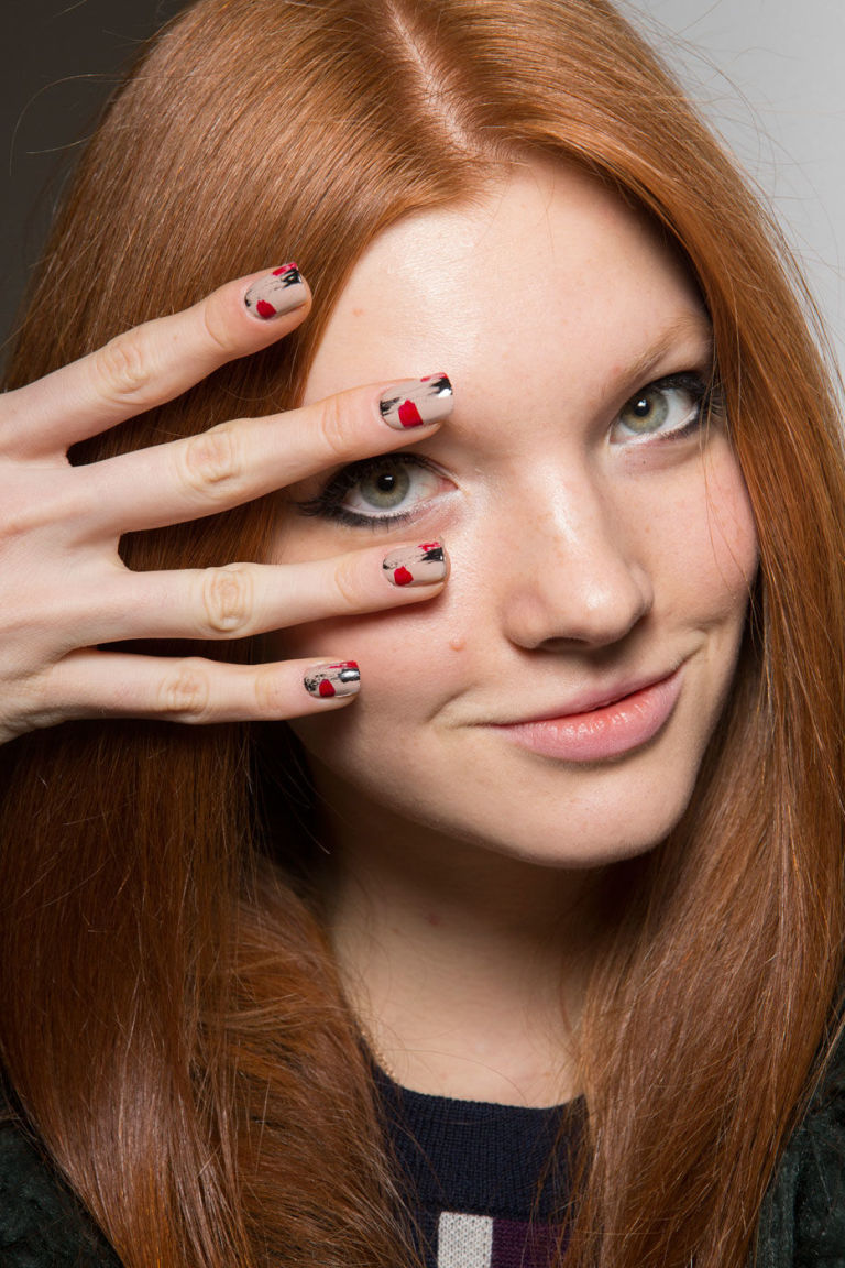 Salon Pro Nail Care Rimmel London Middle East Model With Black Lips Nail Art And A Ring