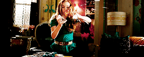 Confessions of a shopaholic Isla Fisher ice credit card gif
