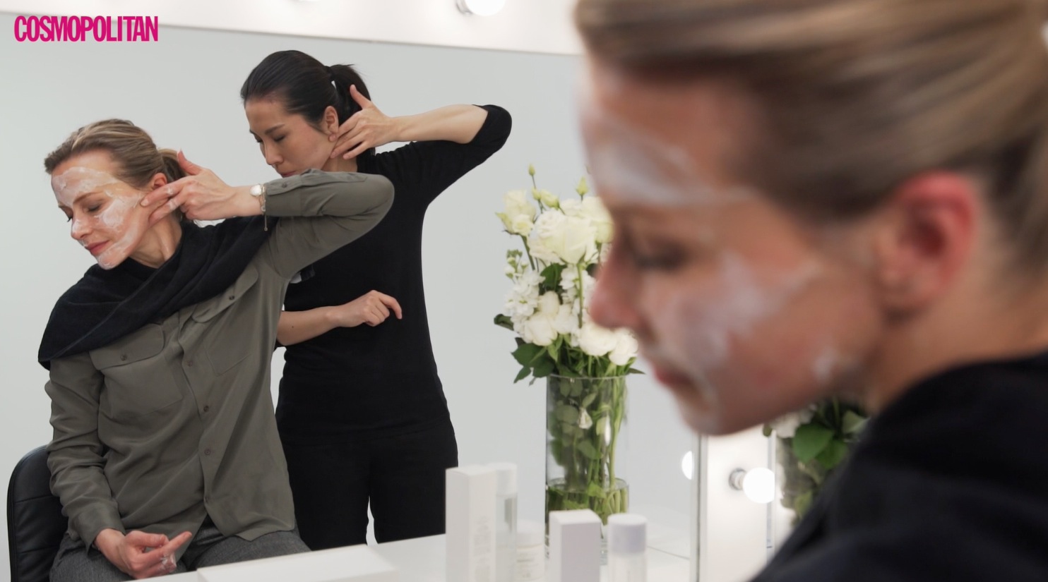 Video How to do Japanese facecontouring massage