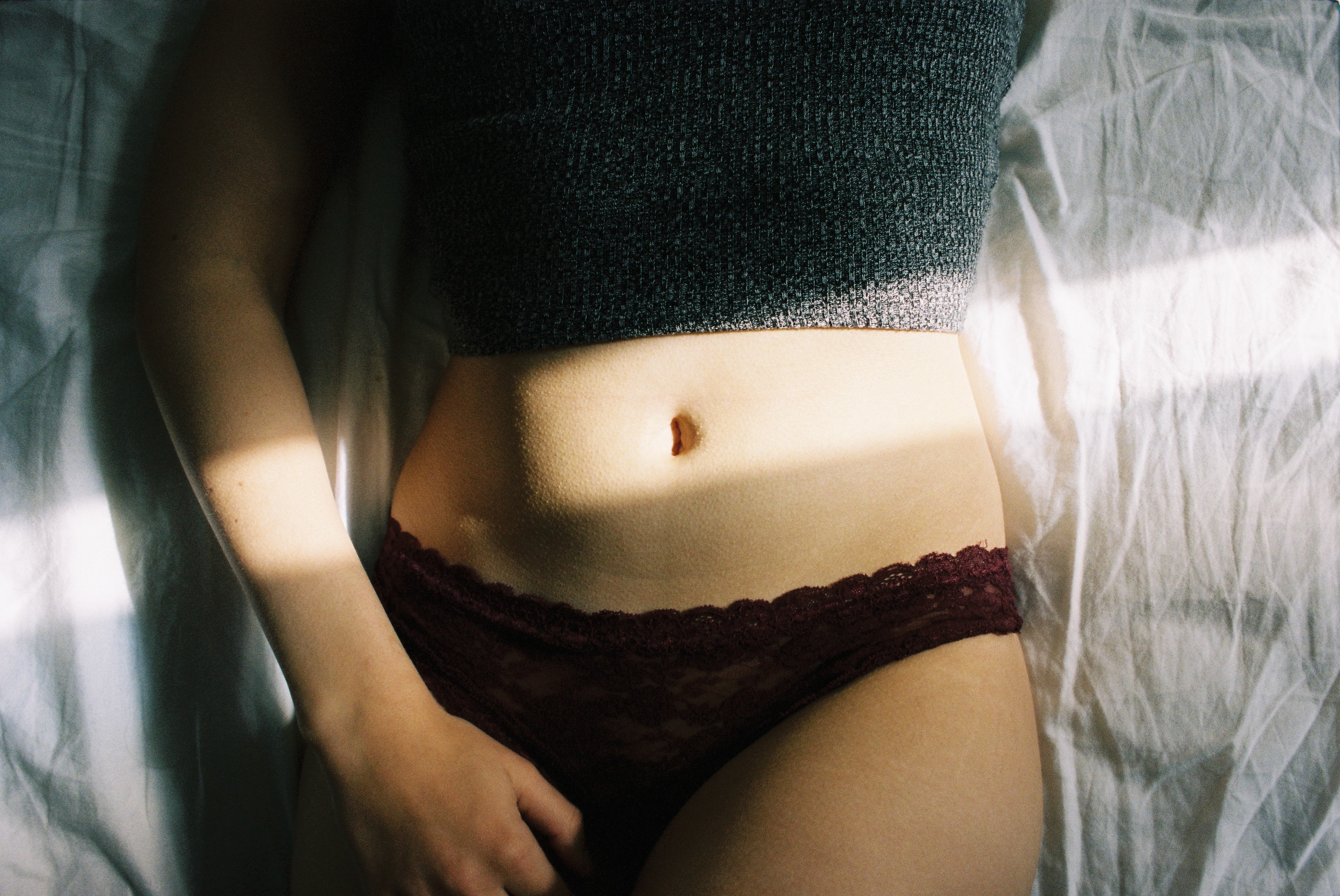 connect 4 speed dating black headed women naked