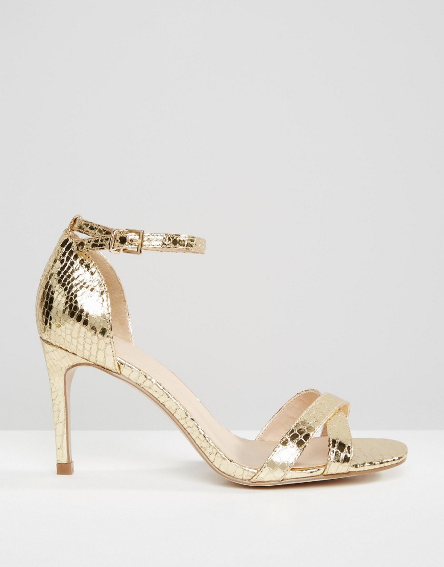 Best bridesmaid shoes for summer weddings