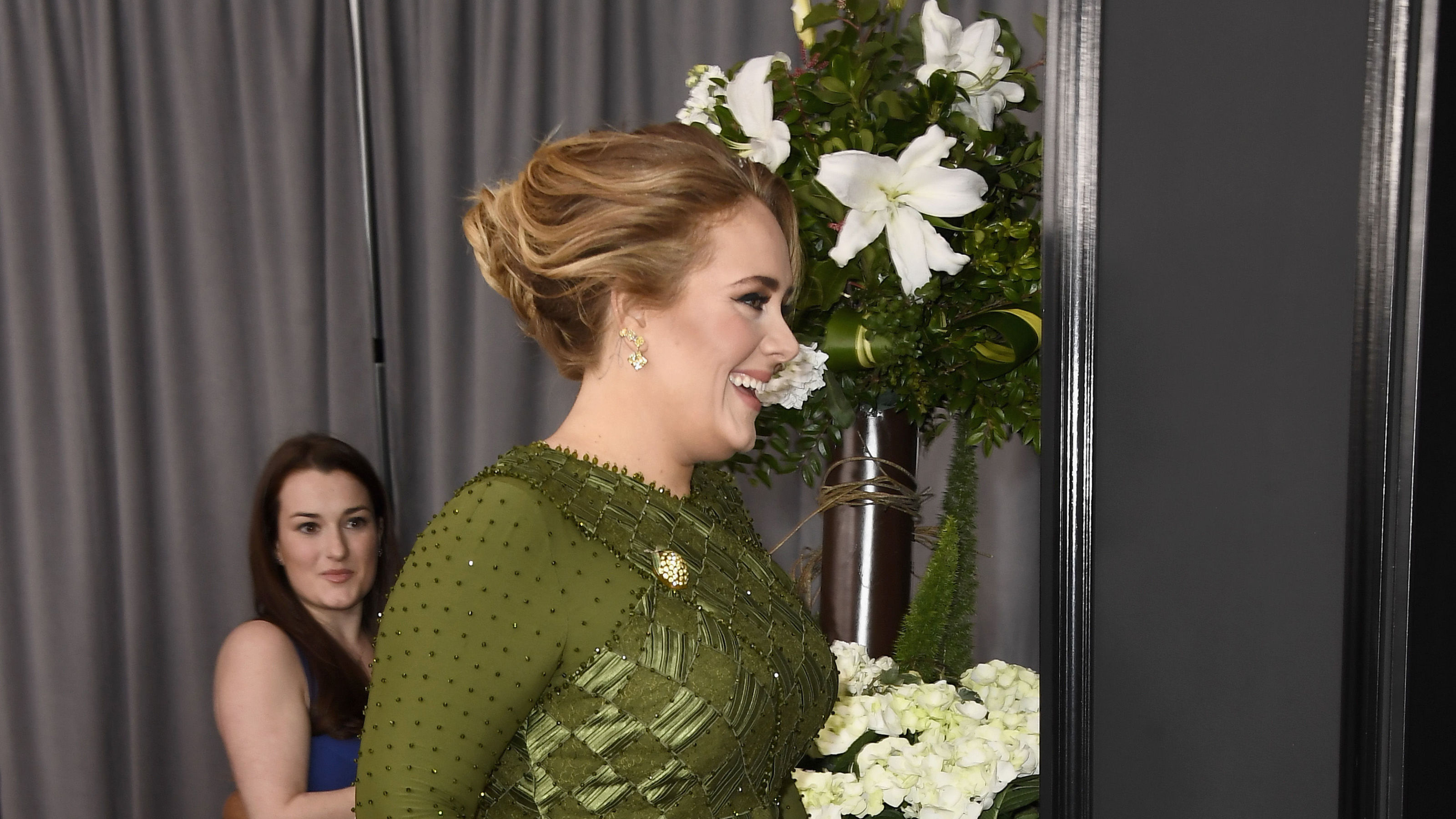 Adele just looked beyond beautiful at the 2017 Grammy Awards