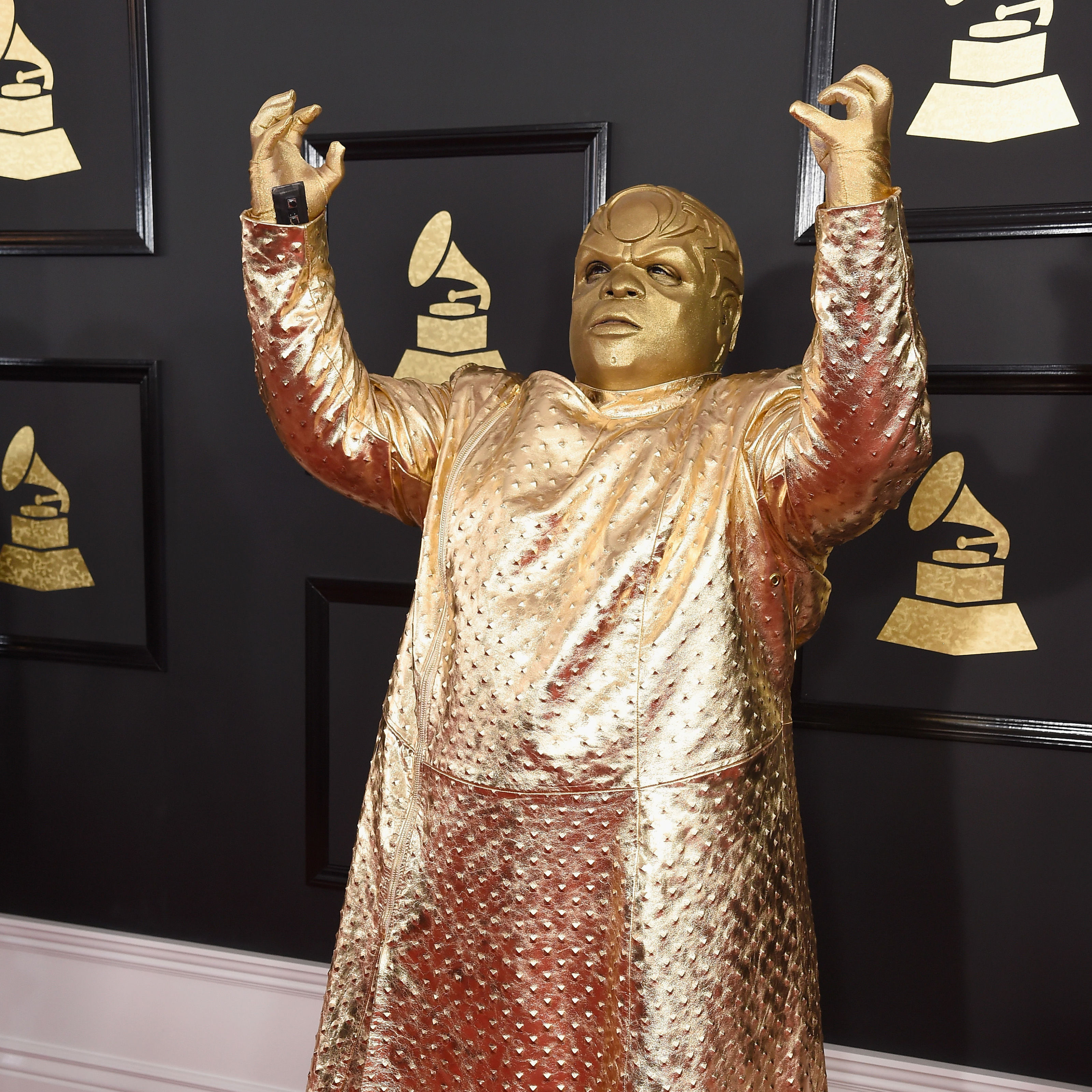 Cee Lo Green rocked up to the Grammys dressed in gold and the internet is loving it Cee Lo Green rocked up to the Grammys dressed in gold and the internet is loving it